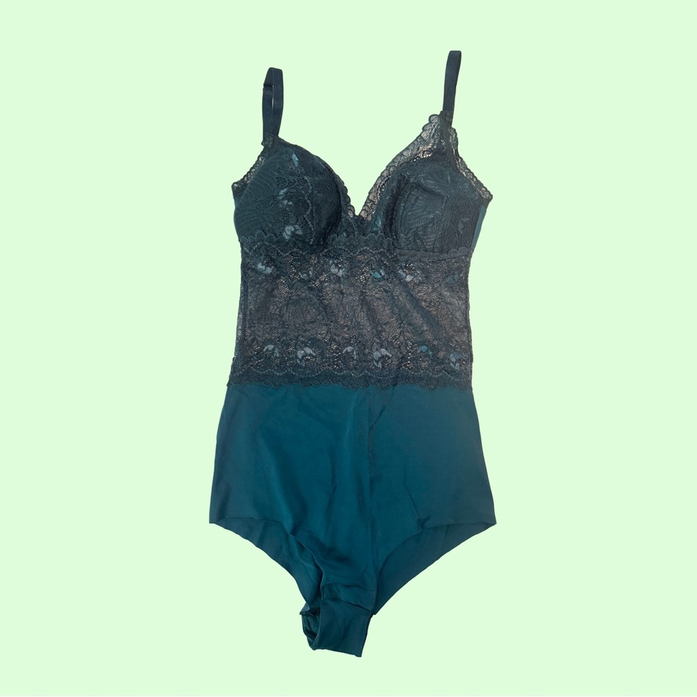 Green lace bodysuit, size XS (VILA)